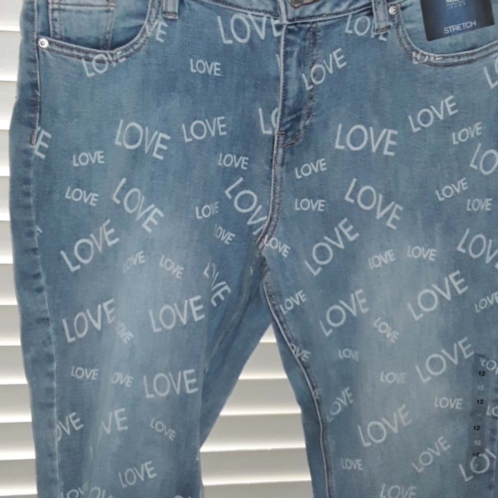 Really cute LOVE Jeans